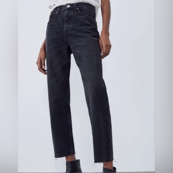 Zara Black Straight Leg Jeans - Picture 1 of 3
